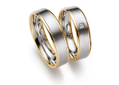 How is white gold plated?