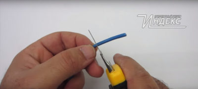 How to use a soldering iron correctly