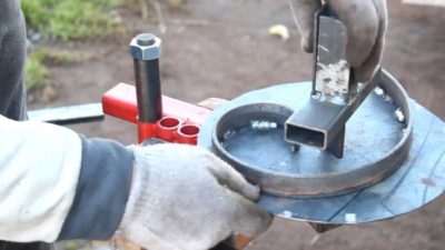 How to weld a profile pipe to a round one