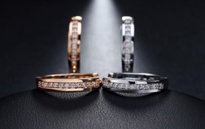 How to distinguish white gold from fake